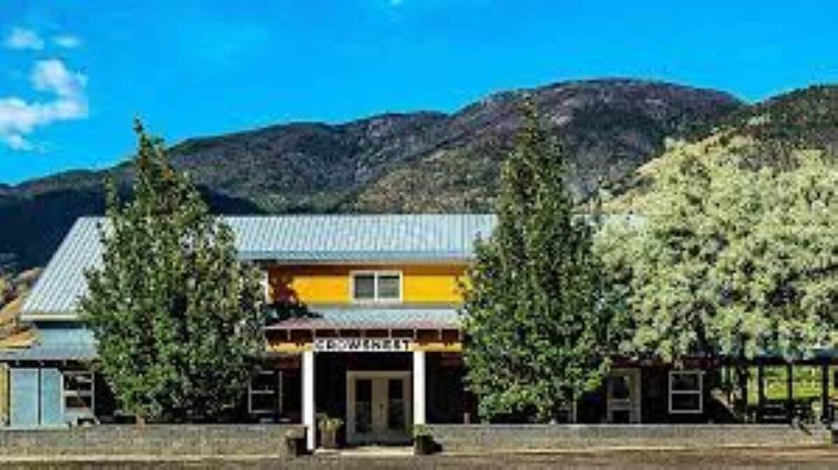 Crowsnest Vineyards